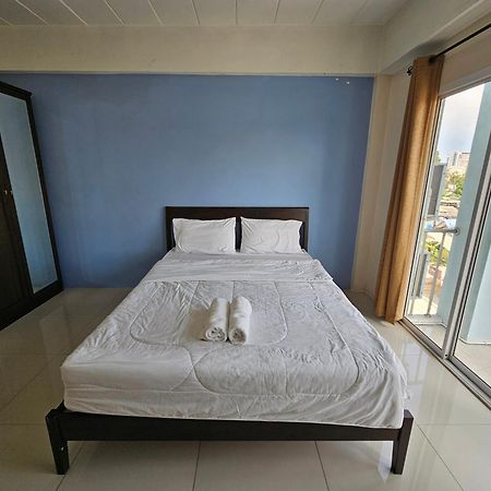 Si Fah At Bangsaen Hotel Ban Rong Khoei Экстерьер фото