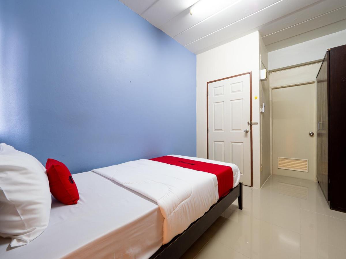 Si Fah At Bangsaen Hotel Ban Rong Khoei Экстерьер фото