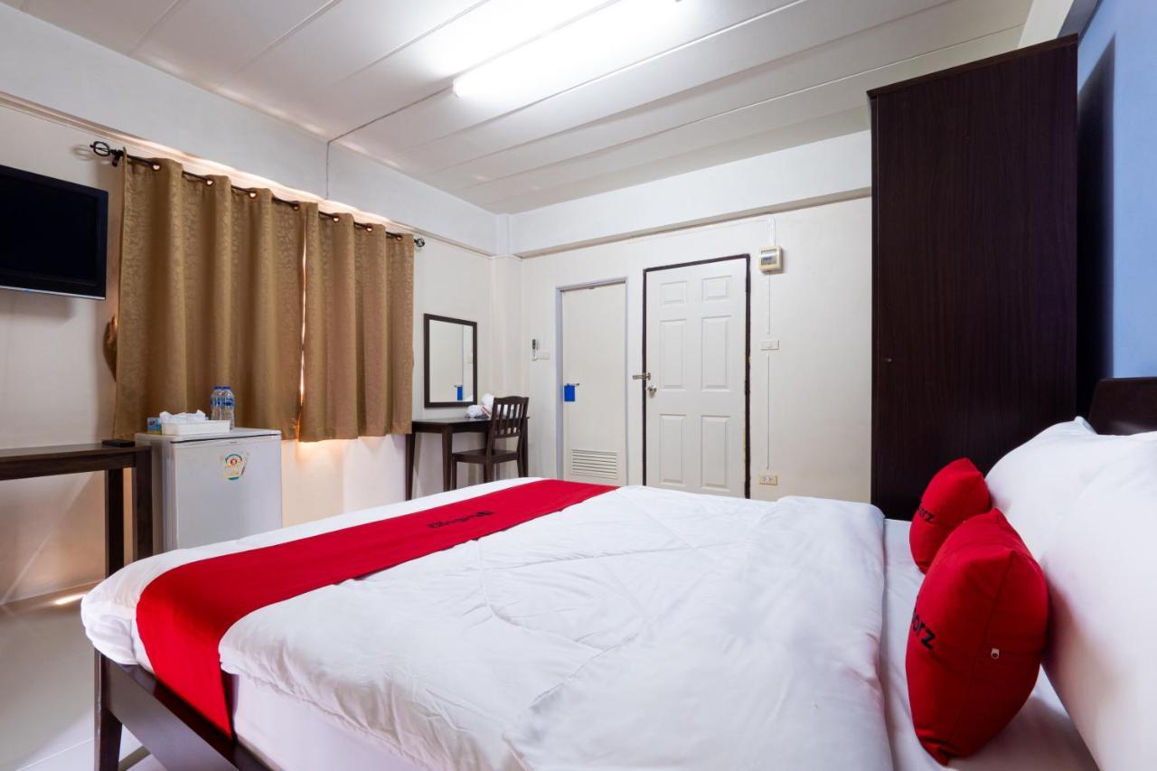 Si Fah At Bangsaen Hotel Ban Rong Khoei Экстерьер фото