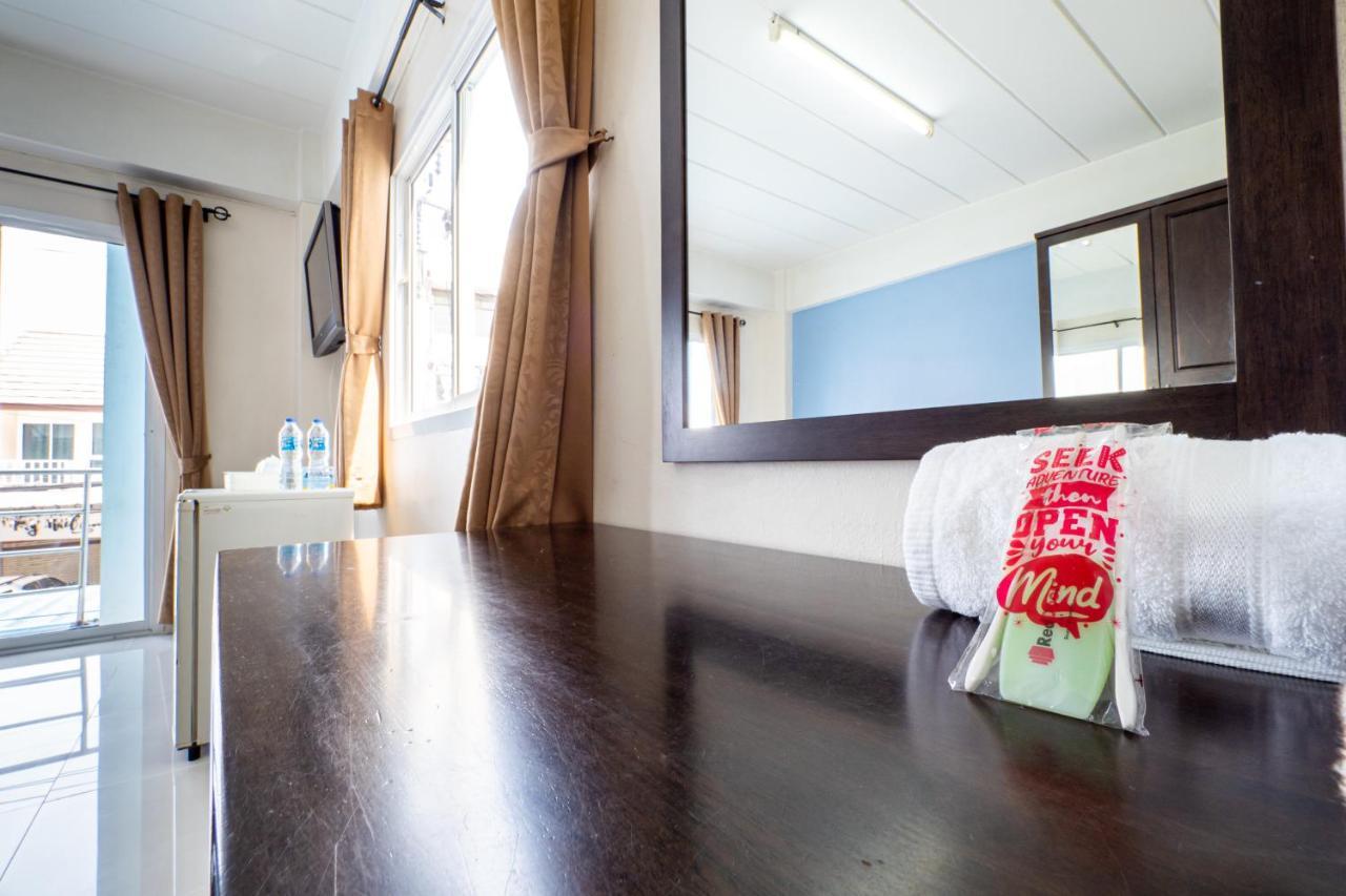 Si Fah At Bangsaen Hotel Ban Rong Khoei Экстерьер фото