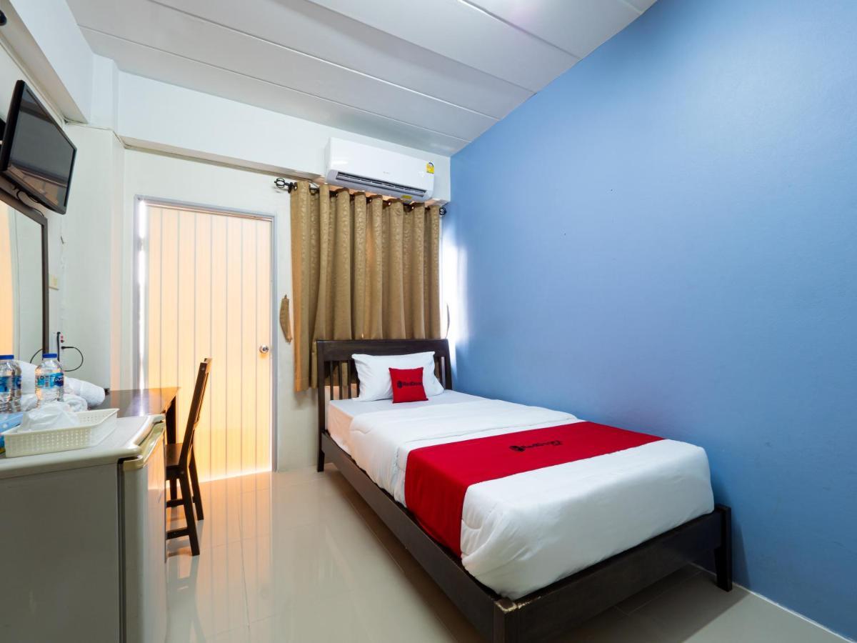 Si Fah At Bangsaen Hotel Ban Rong Khoei Экстерьер фото
