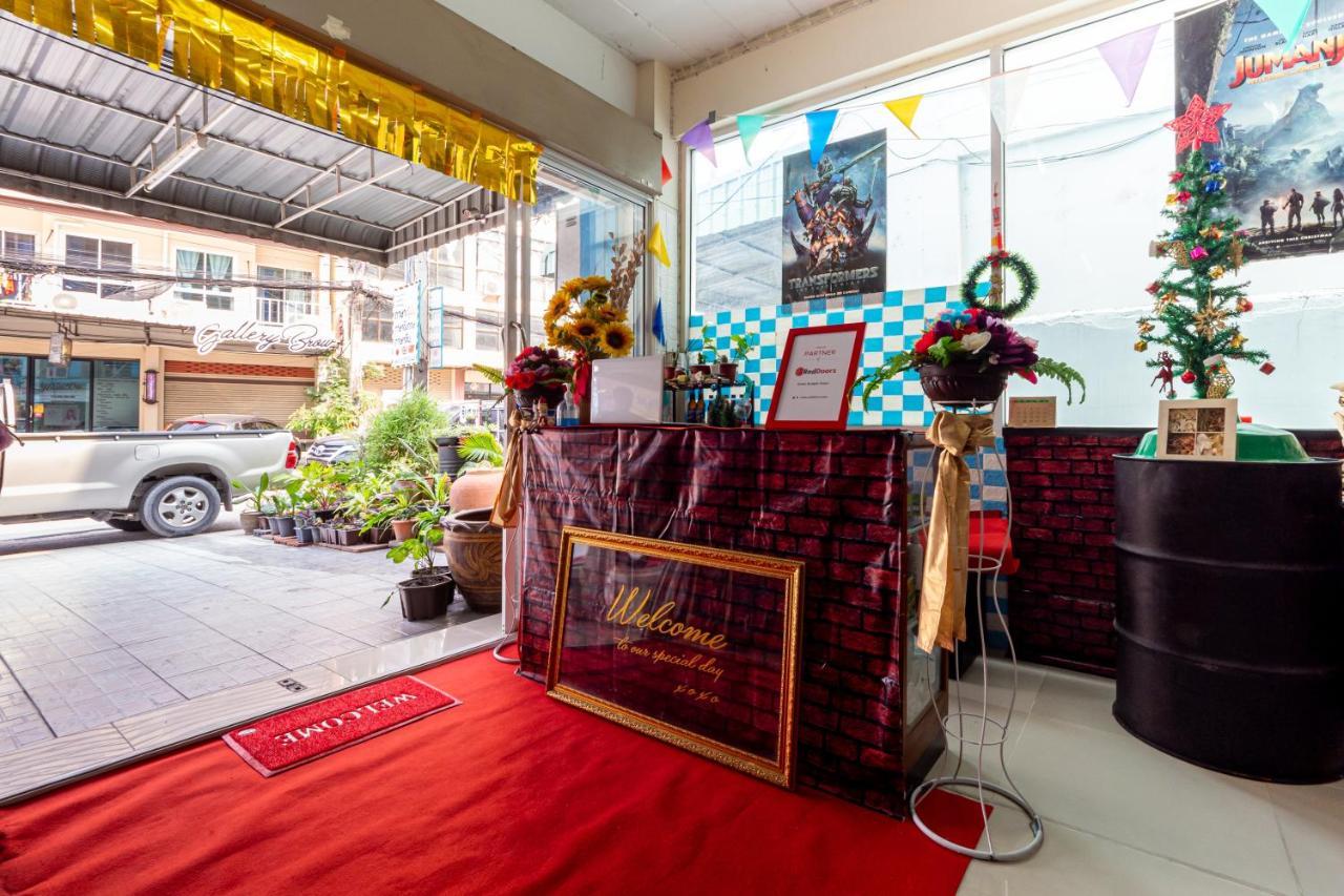 Si Fah At Bangsaen Hotel Ban Rong Khoei Экстерьер фото