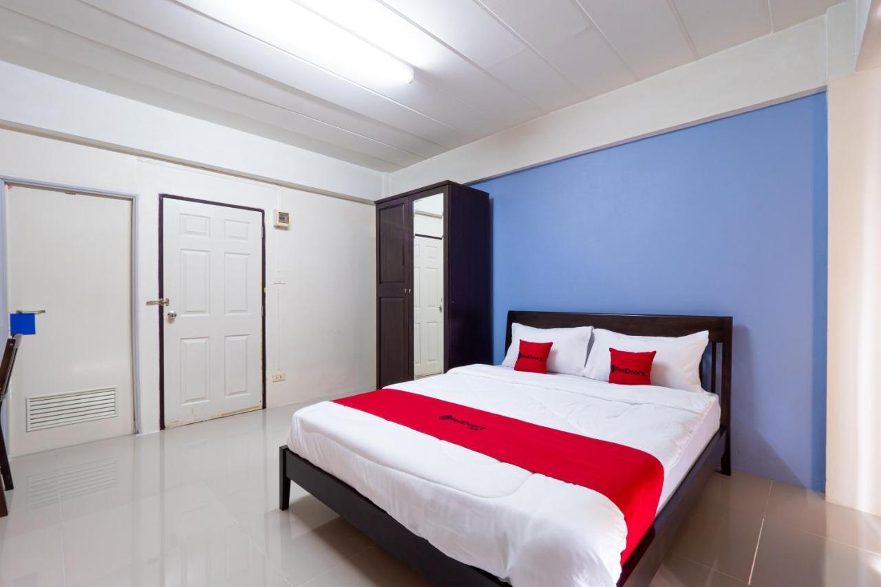 Si Fah At Bangsaen Hotel Ban Rong Khoei Экстерьер фото