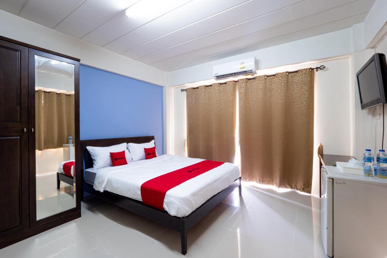 Si Fah At Bangsaen Hotel Ban Rong Khoei Экстерьер фото