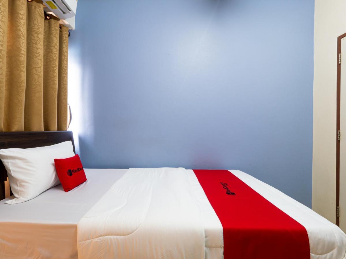Si Fah At Bangsaen Hotel Ban Rong Khoei Экстерьер фото